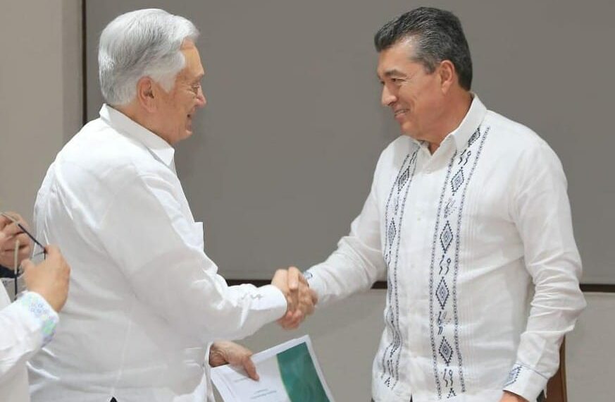 Sostiene Rutilio Escandón reunión de trabajo con titular de CFE, Manuel Bartlett