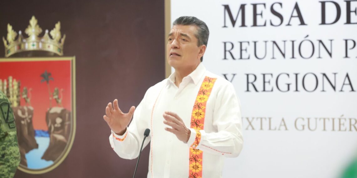 Pide Rutilio Escandón reforzar medidas preventivas contra el dengue, zika y chikungunya en los hogares