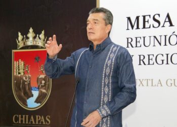 Aeronaves oficiales registran 3 mil operaciones de auxilio al pueblo de Chiapas: Rutilio Escandón