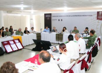 Asiste Rutilio Escandón a reunión del tema migratorio encabezada por titular de Segob, Luisa María Alcalde