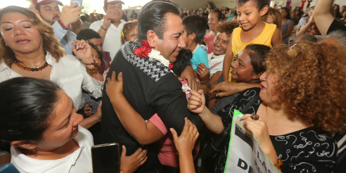Eduardo Ramírez se reúne con mujeres emprendedoras de Tapachula