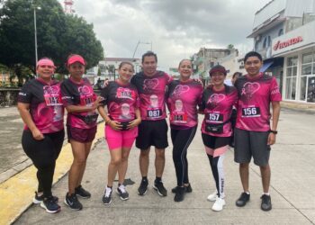 Esli Álvarez Arzate y Claudia García Navarro, se une desde Tapachula en la 5ª Carrera de Mujeres con Causa en Conmemoración del Día Internacional de la Lucha contra el Cáncer