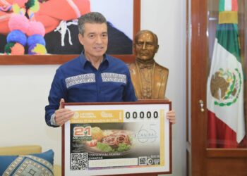 Rutilio Escandón agradece a la Lotería Nacional por difundir el cochito horneado en los cachitos