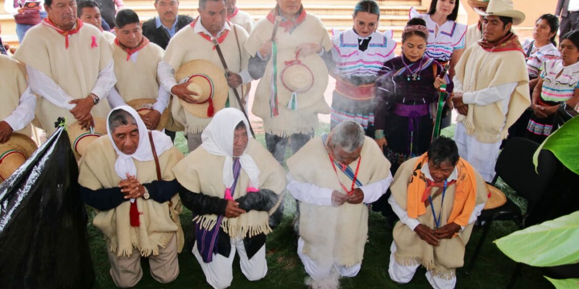 En Chanal, Rutilio Escandón inaugura XXXIII Festival Maya Zoque Chiapaneca 2023