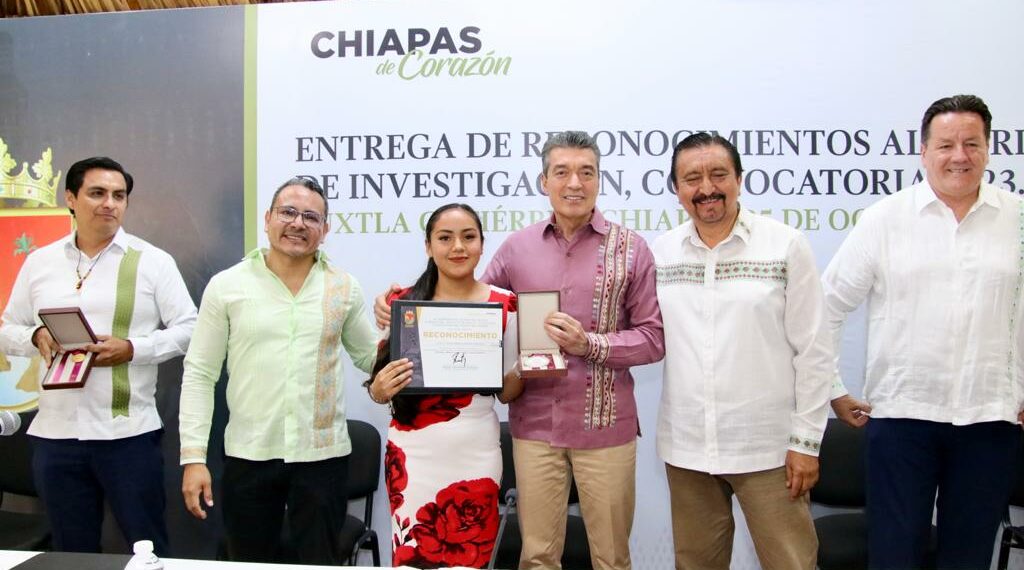 Entrega Rutilio Escandón reconocimientos al Mérito Estatal de Investigación, Convocatoria 2023