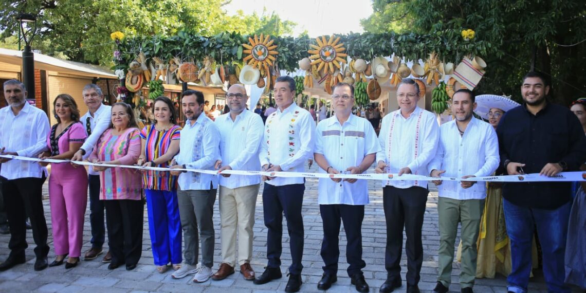 Inaugura Rutilio Escandón el Festival Coyatoc 2023, La Fiesta Zoque de Chiapas, en Tuxtla Gutiérrez