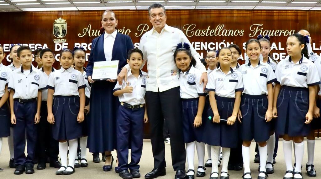 Entrega Rutilio Escandón insumos de los Programas de Prevención Social de la Violencia, en Tuxtla Gutiérrez