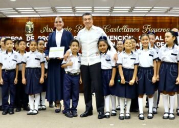 Entrega Rutilio Escandón insumos de los Programas de Prevención Social de la Violencia, en Tuxtla Gutiérrez