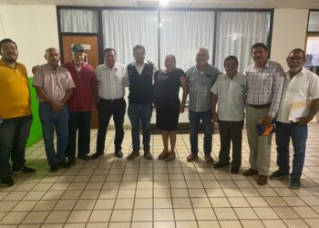 Esli Álvarez Arzate, se reunió con el Bloque de Transportistas Organizados de Tapachula
