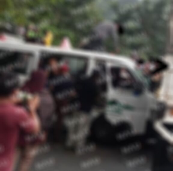 Choca unida de pasaje contra un camión de Diconsa