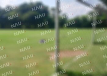 Le vaciaron un cargador de R15 cuando jugaba fútbol en el campo Sacrificio