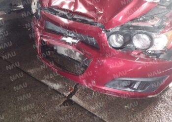 Choque múltiple deja solo daños