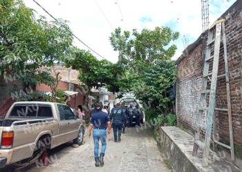 Sujeto desquiciado a punto de matar a su familia