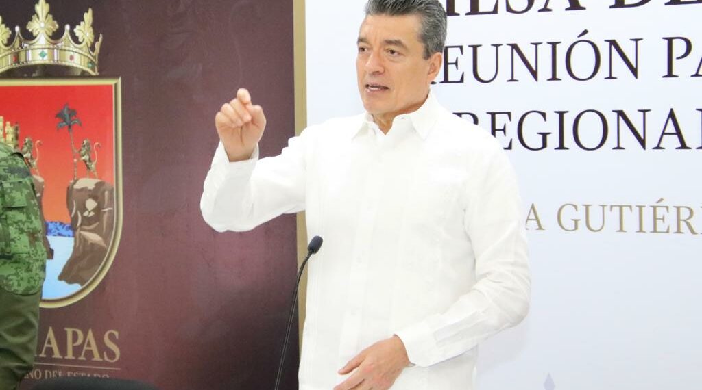 Rutilio Escandón felicitó al pueblo de Oxchuc por privilegiar el diálogo en la resolución de conflictos