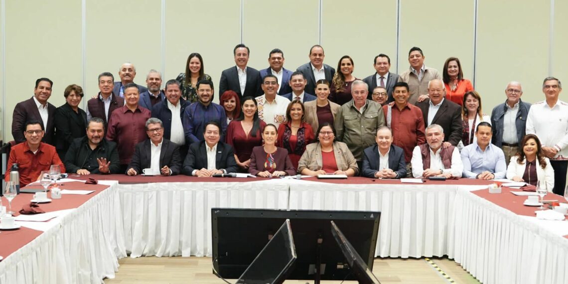 ERA acompañó a Claudia Sheinbaum a su registro como precandidata a la Presidencia