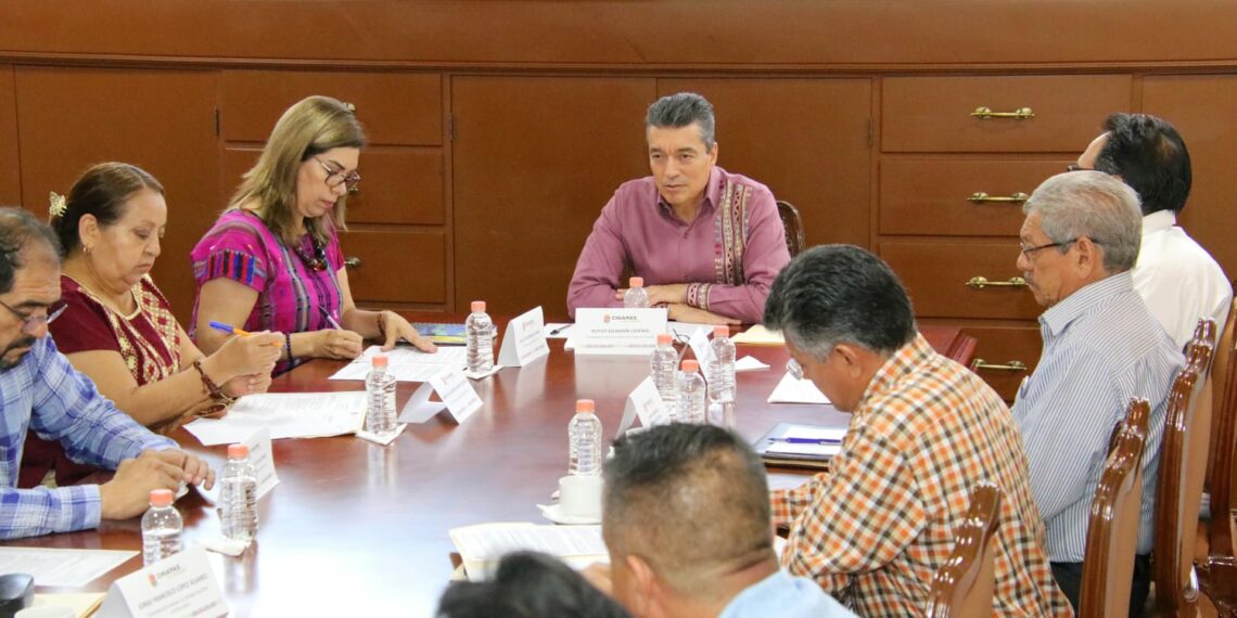 Rutilio Escandón se reúne con representantes de la Sección 7 del Sindicato Nacional de Trabajadores de la Educación