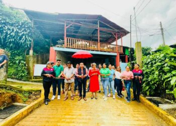 Inaugura Gobierno Municipal, obra de Agua Potable en Barrio Paraíso