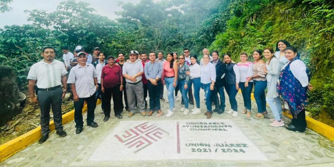 Justicia Social con Obra de Calidad para habitantes del Cantón Sonora en Unión Juárez