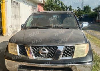 Camioneta fue llevada a un corralón tras ser abandonada