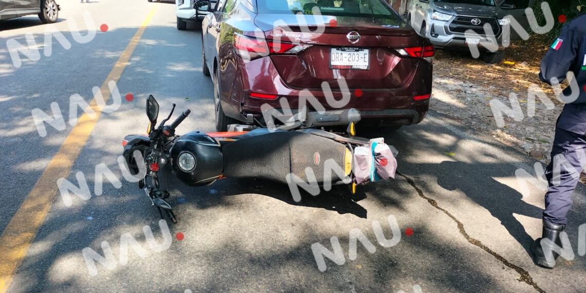 Motociclista chocó por alcance contra un vehículo