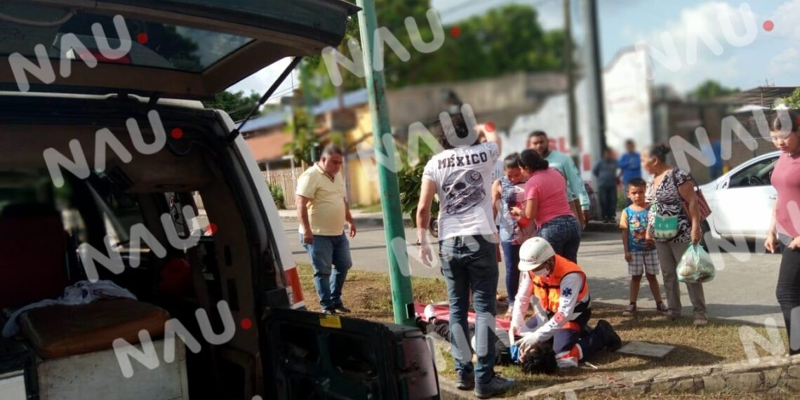 Atiende SAE a un menor atropellado en la central oriente