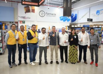 Inaugura Rutilio Escandón la sucursal de Walmart Supercenter Club Campestre en Tuxtla Gutiérrez