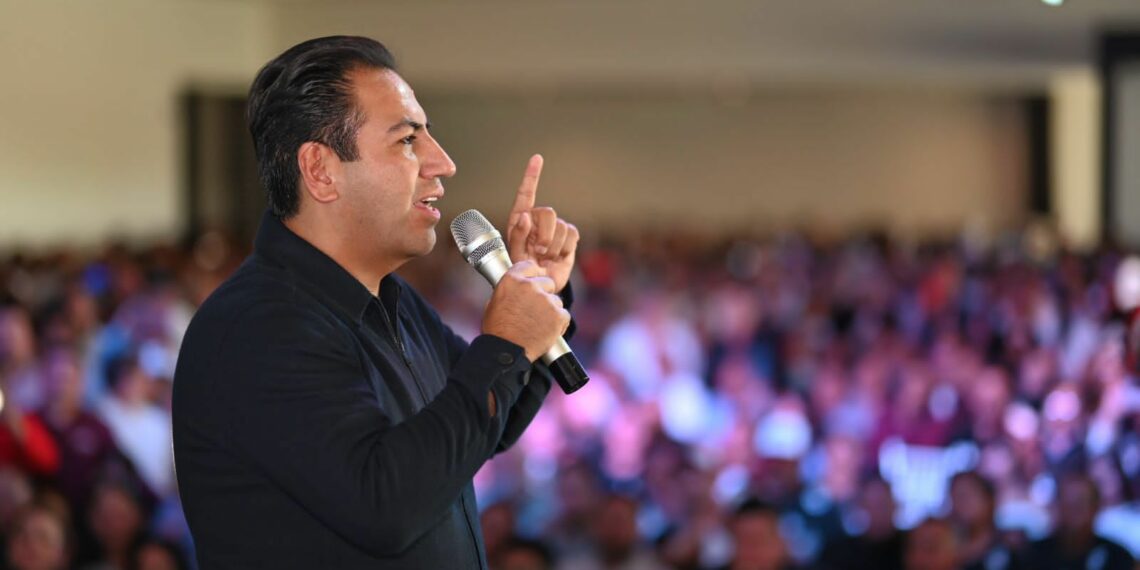 ERA se reunió con morenistas en Comitán