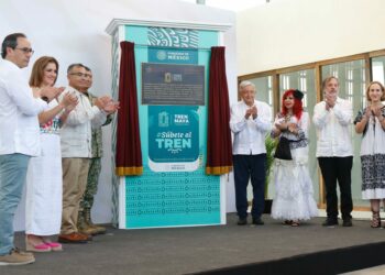 Acompaña Rutilio Escandón al presidente AMLO en inauguración de la primera etapa del Tren Maya