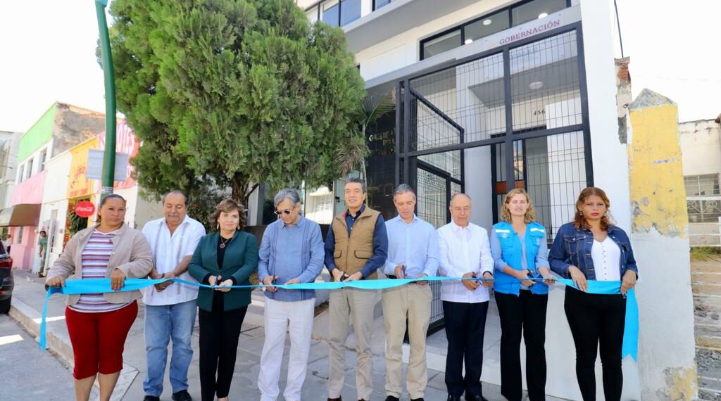 Rutilio Escandón inaugura oficinas de la Comisión Mexicana de Ayuda a Refugiados, en Tuxtla Gutiérrez