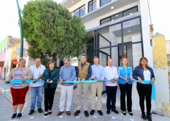 Rutilio Escandón inaugura oficinas de la Comisión Mexicana de Ayuda a Refugiados, en Tuxtla Gutiérrez