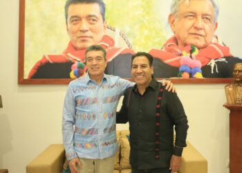 Se reúnen Rutilio Escandón y senador Eduardo Ramírez Aguilar