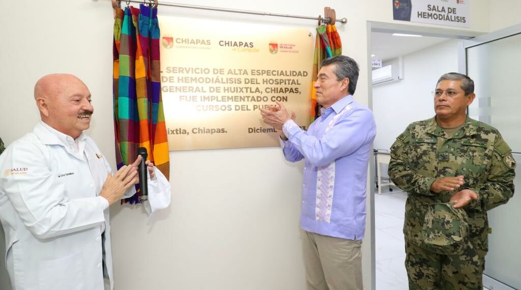 Inaugura Rutilio Escandón área de alta especialidad en hemodiálisis del Hospital General de Huixtla