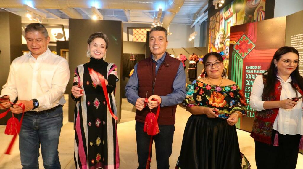 Rutilio Escandón encabeza premiación del XXXIX Concurso Estatal de Artesanías “Fray Bartolomé de Las Casas”