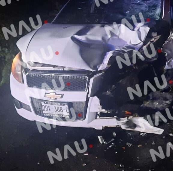 Menor motociclista muere al chocar de frente contra automóvil