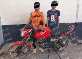 Detienen a dos sujetos con marihuana y arma de fuego