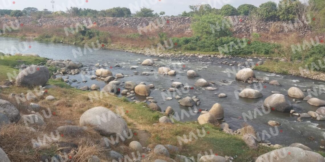 Encuentra área pélvica de humano en el río Coatán