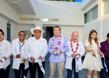 Rutilio Escandón inaugura área de alta especialidad en hemodiálisis en Hospital “Dr. Juan C. Corzo”, de Tonalá