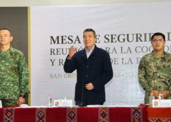 En Chiapas, las aeronaves oficiales siguen brindando atención médica y salvando vidas: Rutilio Escandón