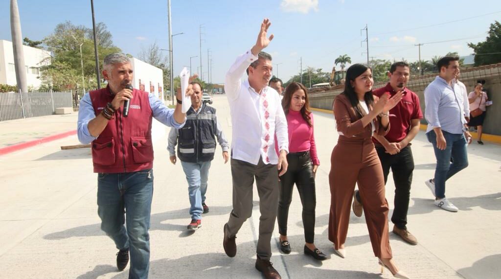 Rutilio Escandón encabeza inicio de circulación parcial a la altura del Paso a Desnivel de la Torre Chiapas