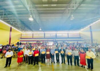 El alcalde Isaías Verdugo Roblero, entrega Registros a Iglesias Evangélicas del municipio de Unión Juárez