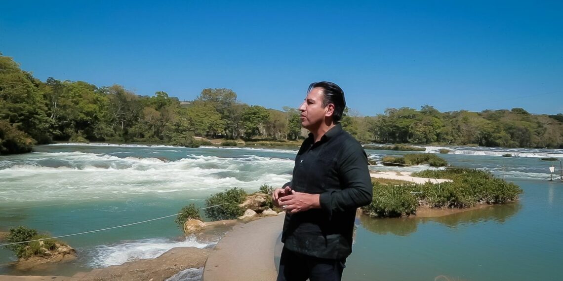 Eduardo Ramírez exhorta a prestadores de servicio turísticos a seguir mejorando