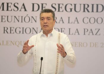 Rutilio Escandón pide a pescadores tomar precauciones ante posibilidad de fuertes oleajes
