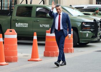 Rutilio Escandón participa en reuniones con AMLO para abordar temas de salud, acceso a internet y reconstrucción