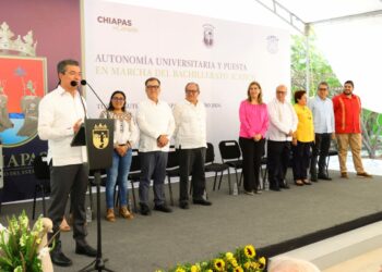 Destaca Rutilio Escandón implementación del Sistema de Bachillerato en la Unicach