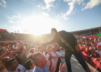 Eduardo Ramírez visita Chenalhó y San Cristóbal de Las Casas