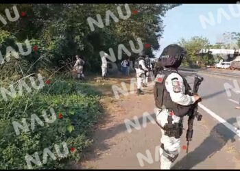 Lesionan de un balazo a guardia de seguridad privada en cerro gordo de Villa Comaltitlán.