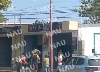 Motociclista derrapa en la colonia Indeco Cebadilla