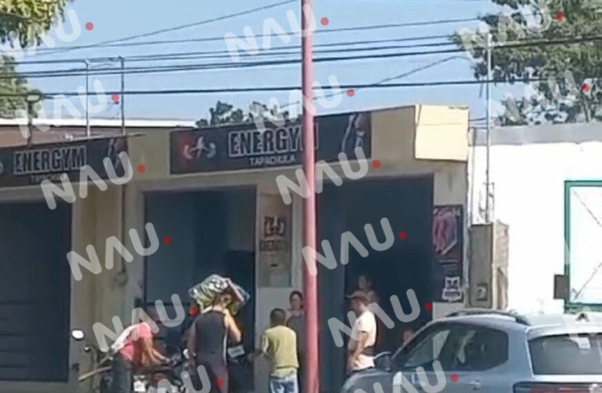 Motociclista derrapa en la colonia Indeco Cebadilla