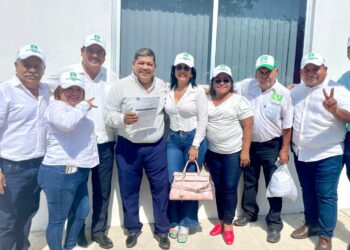 Oficialmente registrado como candidato único al partido verde ecologista de México, en Huixtla Chiapas