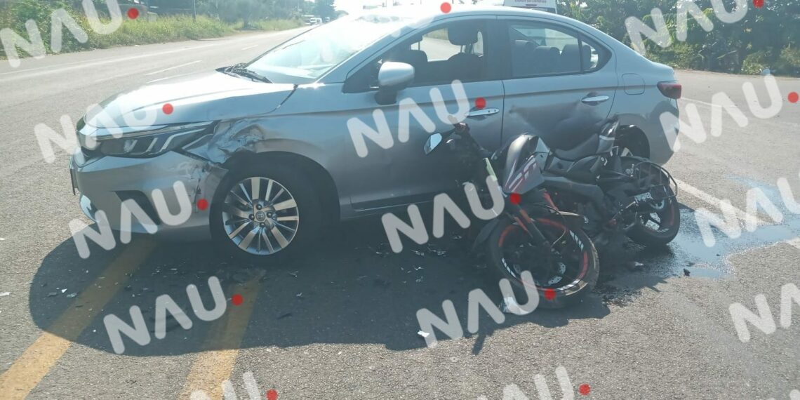 Pc atiende a motociclista accidentado en la carretera a Puerto Madero